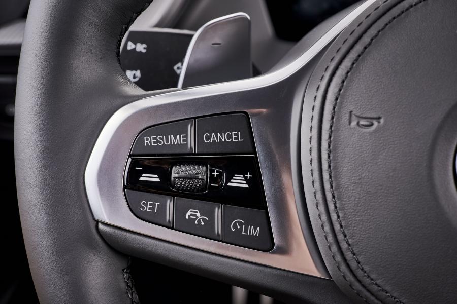 Детали интерьера BMW M135i xDrive (F40) 2019 года  (WW) (фото 162 из 189)